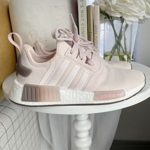 *SOLD* EUC: *Worn 3x’s- Like NEW Adidas Originals® Women's NMD_R1 shoes Pink|Br